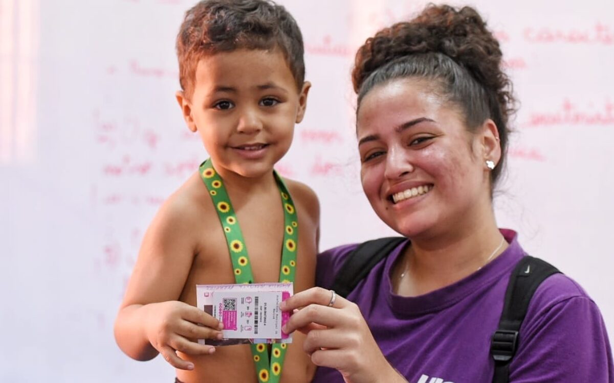 Maricá entrega novos cartões do Bilhete Único Universitário